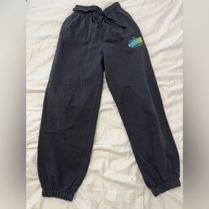 Grey H and M laguna beach sweatpants